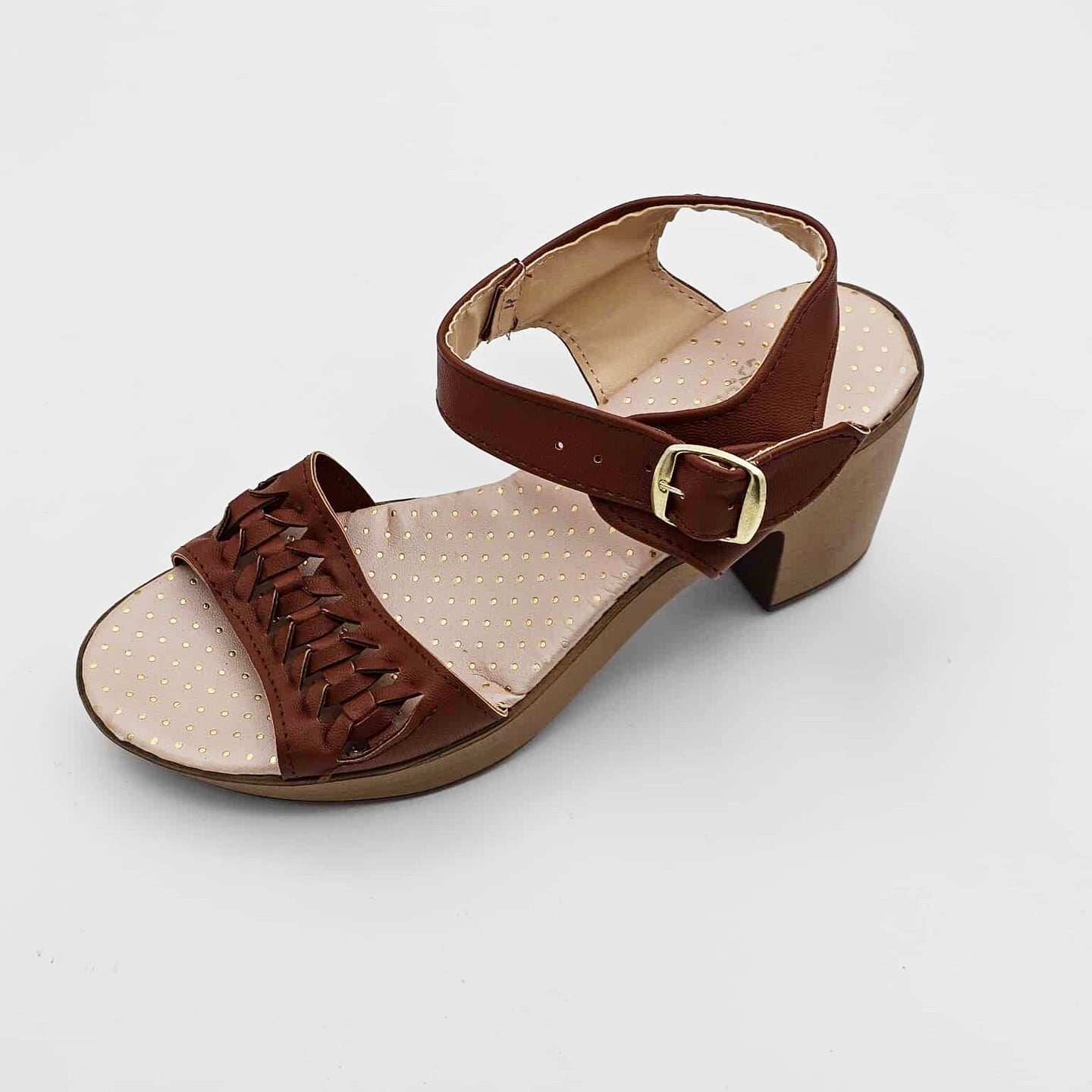 Sandalia con Tacon Corto Color Cafe | M04906