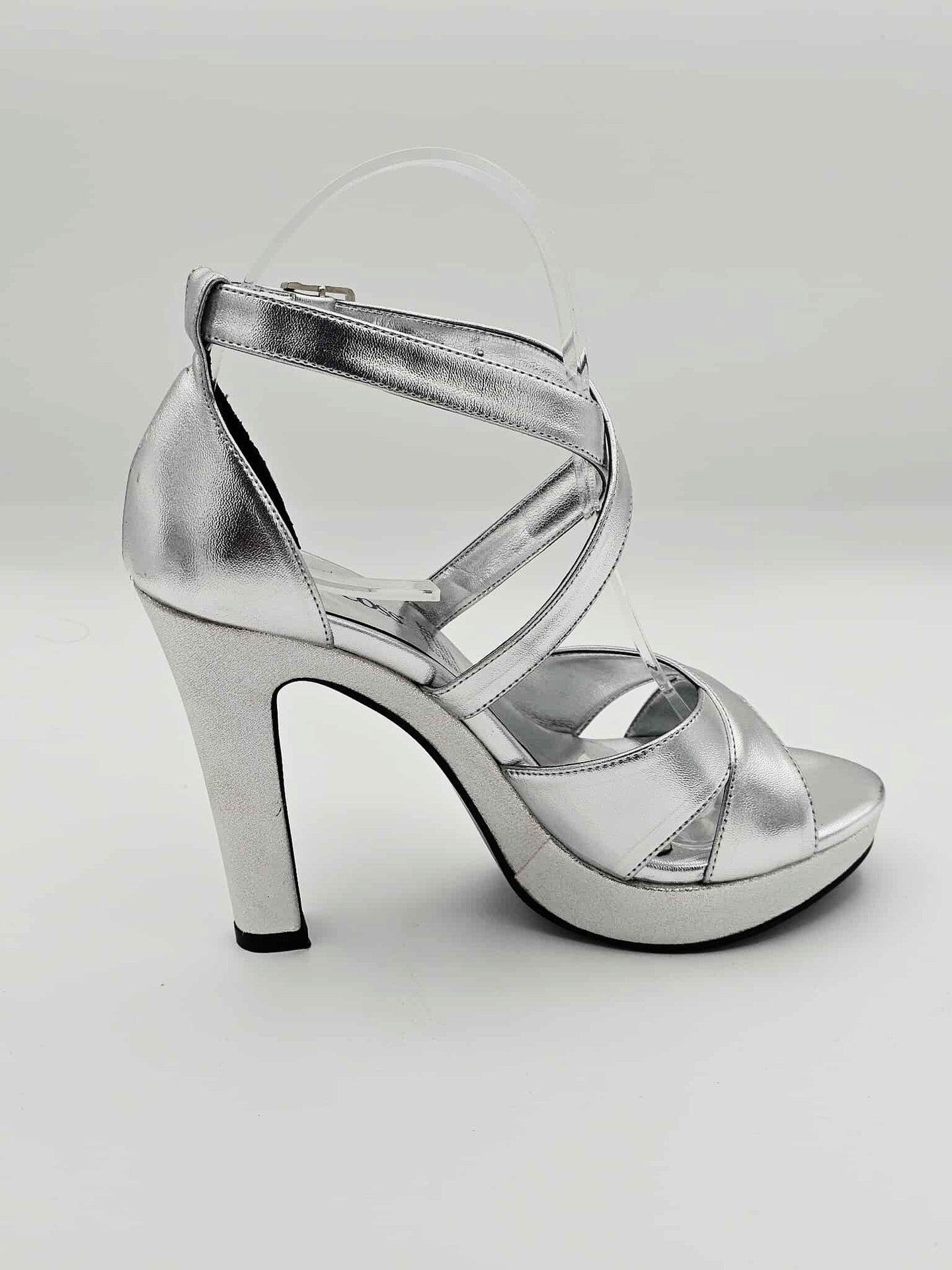 Tacones plateados | 06-0414 C